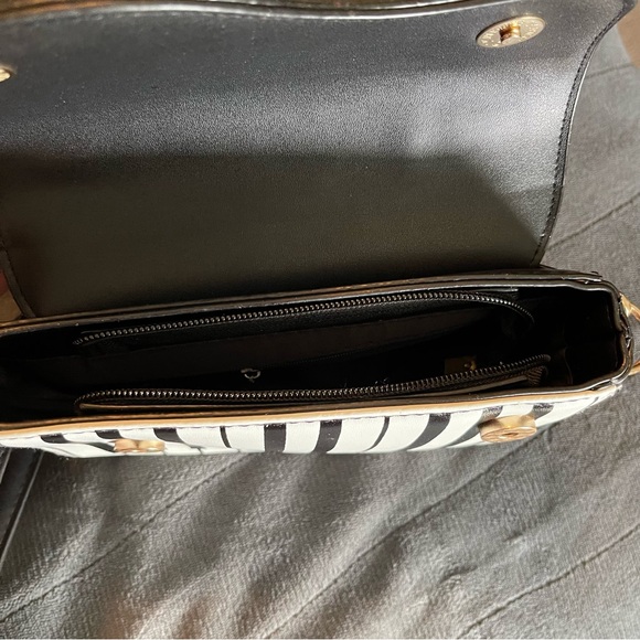 Piano purse New Black & White with  pocket with zippers, strap or handle - Picture 2 of 3